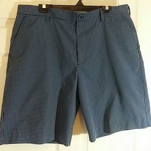 Izod Golf Striped Shorts Sz 38